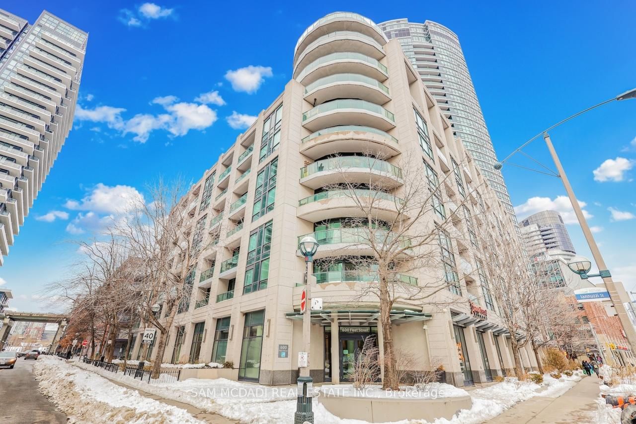 Condo for lease at 332-600 Fleet Street, Toronto, Niagara, M5V 1B7 - MLS: C11984659