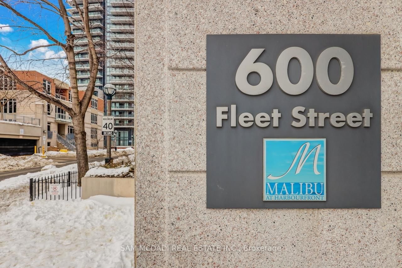 Condo for sale at 332-600 Fleet Street, Toronto, Niagara, M5V 1B7 - MLS: C11984673