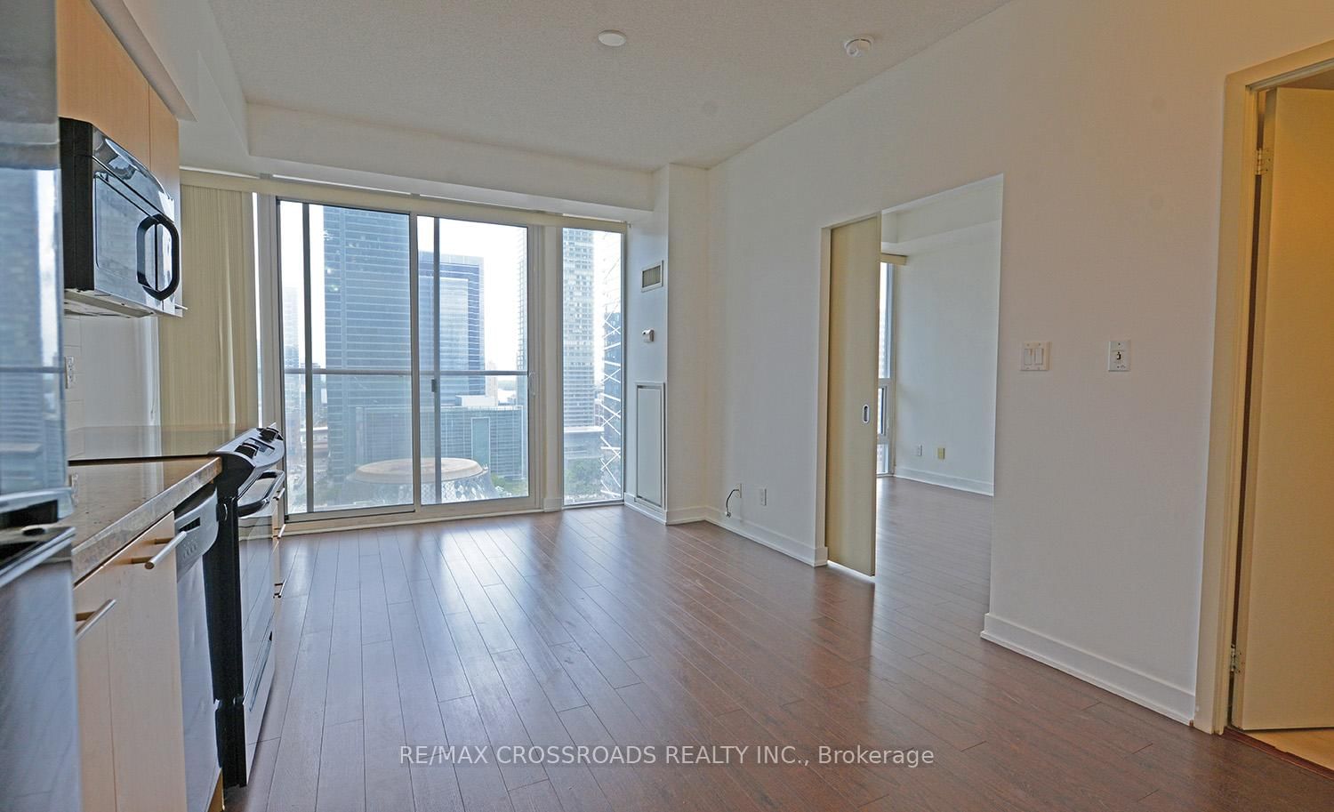 Condo for lease at 2109-126 Simcoe Street, Toronto, Waterfront Communities C1, M5H 4E6 - MLS: C11984742