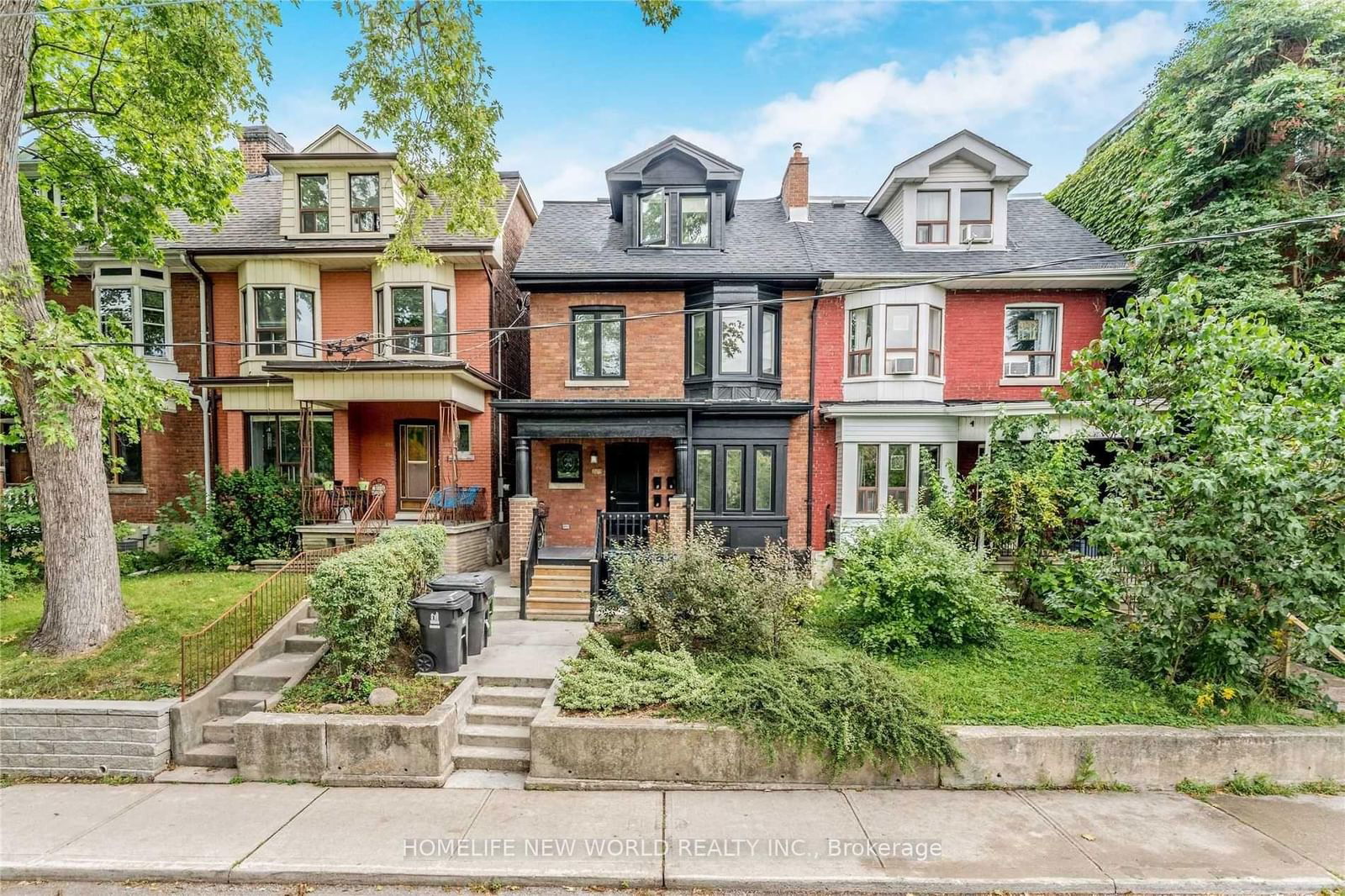 Semi-Detached House for lease at #4 Lower-331 Grace Street, Toronto, Palmerston-Little Italy, M6G 3A8 - MLS: C11984868