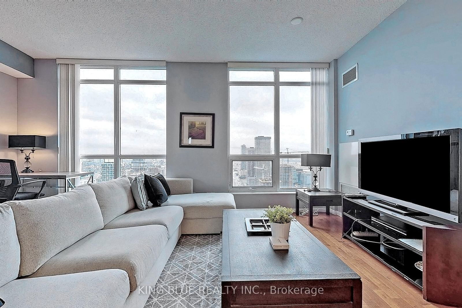 Condo for lease at 3804-18 Yonge Street, Toronto, Waterfront Communities C1, M5E 1Z8 - MLS: C11985012