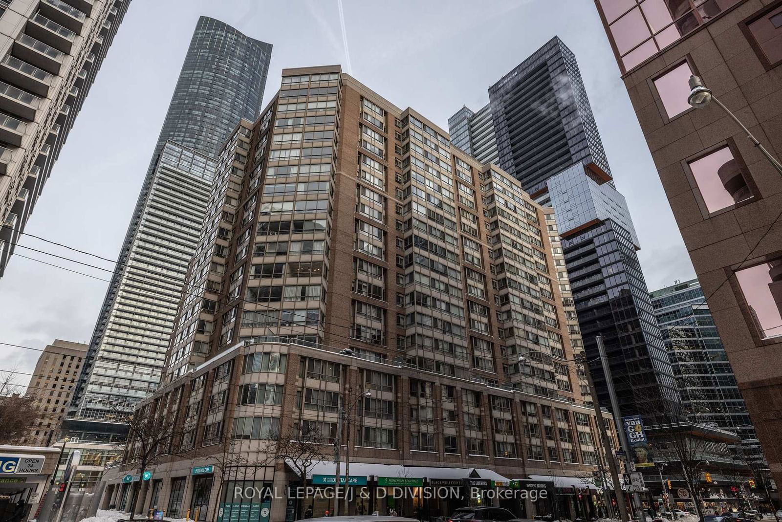 Condo for sale at 1004-717 Bay Street, Toronto, Bay Street Corridor, M5G 2J9 - MLS: C11985318