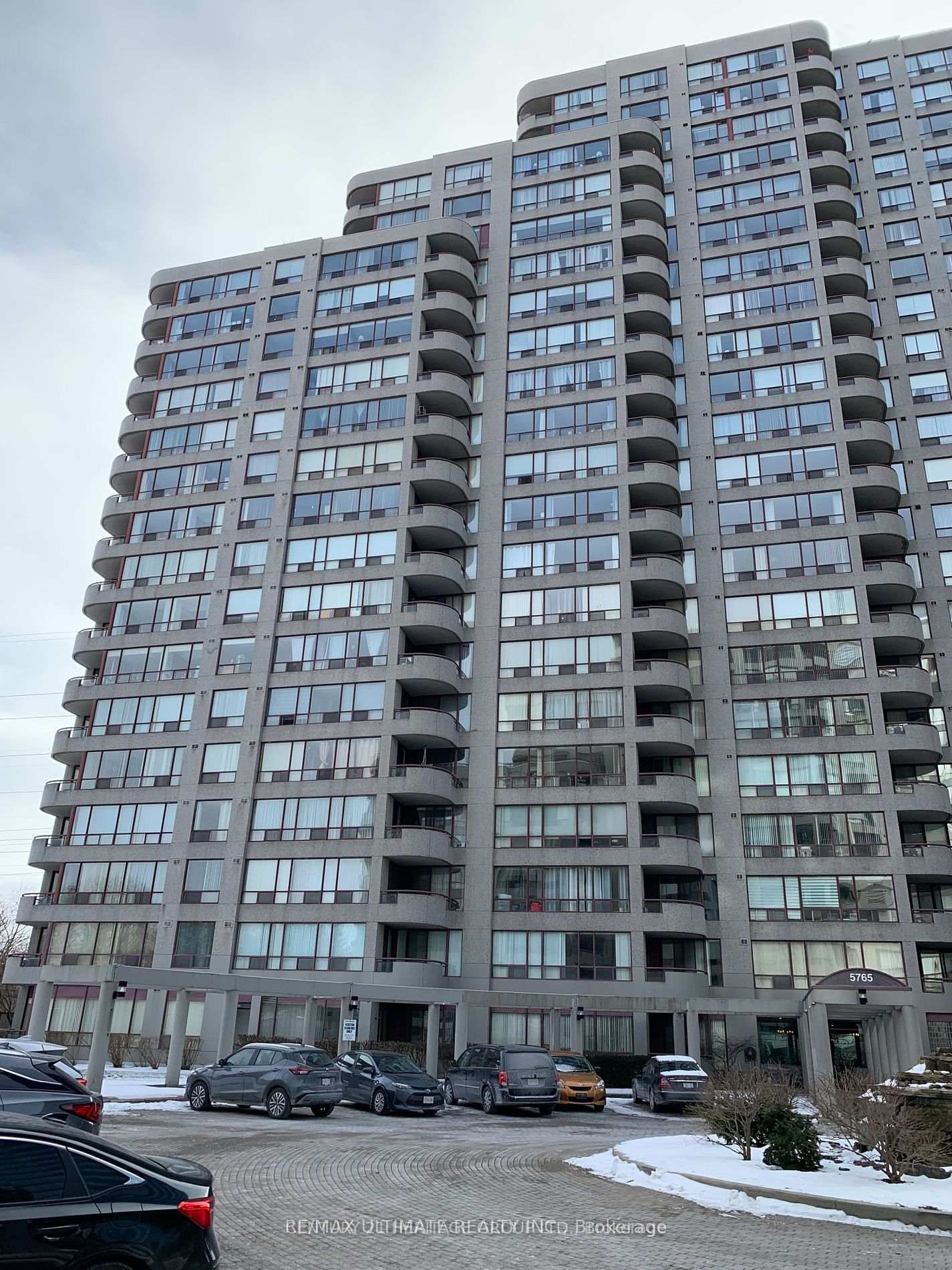 Condo for lease at 808-5765 Yonge Street, Toronto, Newtonbrook East, M2M 4H9 - MLS: C11985673