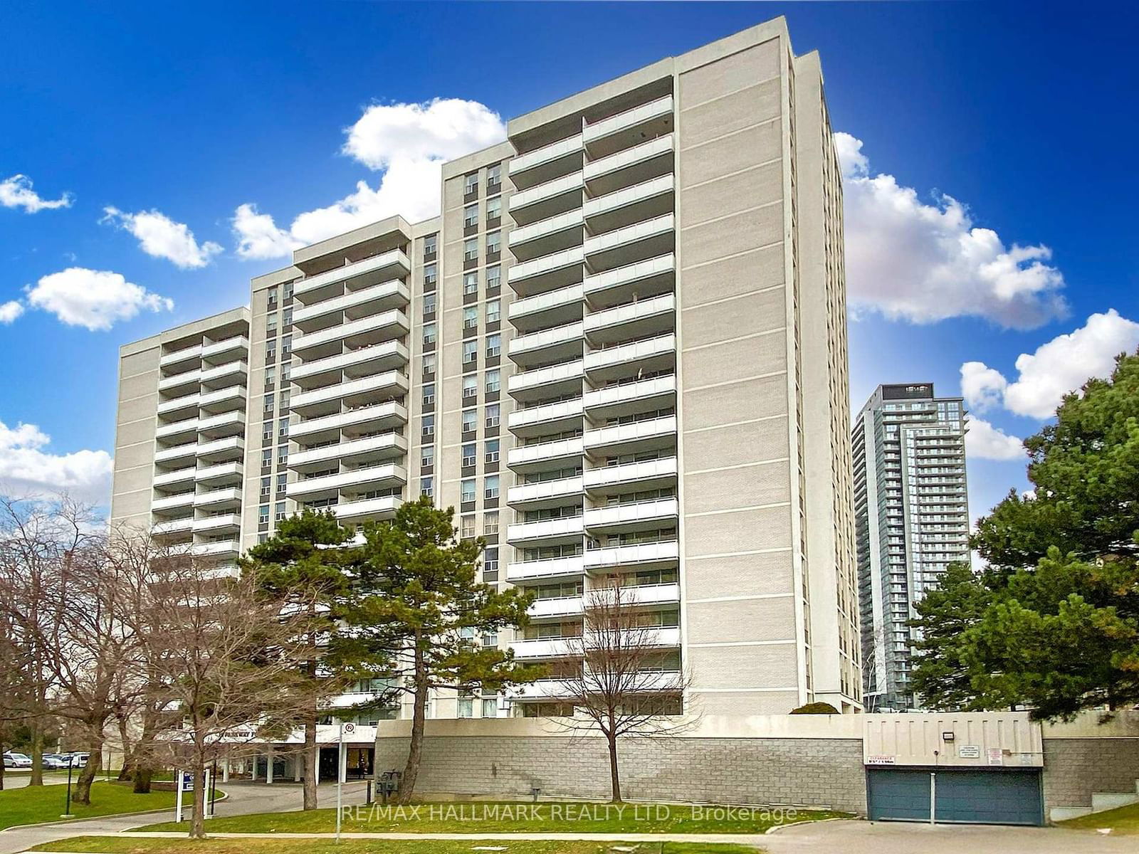 Condo for sale at 903-10 Parkway Forest Drive, Toronto, Henry Farm, M2J 1L3 - MLS: C11985748