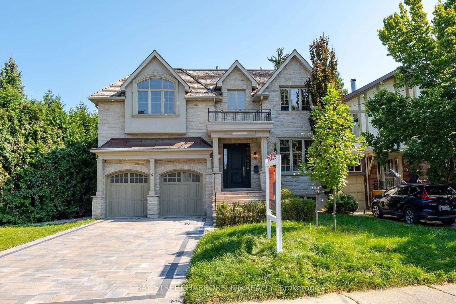 Detached House for sale at 151 Brentcliffe Road, Toronto, Leaside, M4G 3Y7 - MLS: C11985936