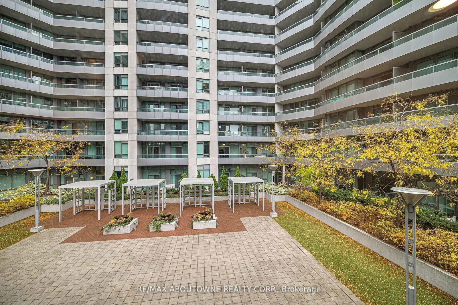 Condo for sale at 508-25 Lower Simcoe Street, Toronto, Waterfront Communities C1, M5J 3A1 - MLS: C11986143