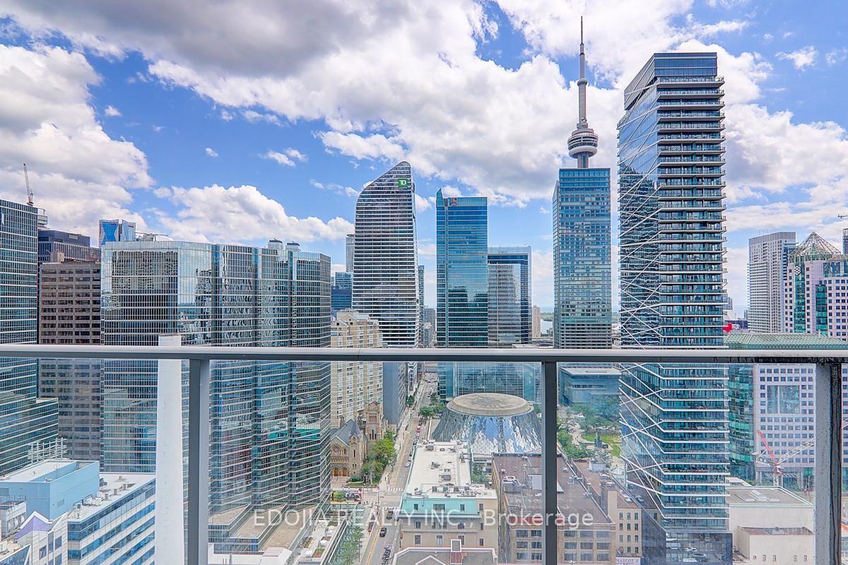 Condo for sale at 2809-126 Simcoe Street, Toronto, Waterfront Communities C1, M5H 4E6 - MLS: C11986146