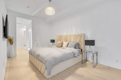 Unit TH05 — 33 Fredrick Todd Way, Toronto - Thorncliffe Park image-0-3