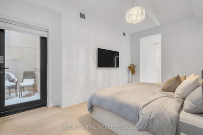 Unit TH05 — 33 Fredrick Todd Way, Toronto - Thorncliffe Park image-0-4