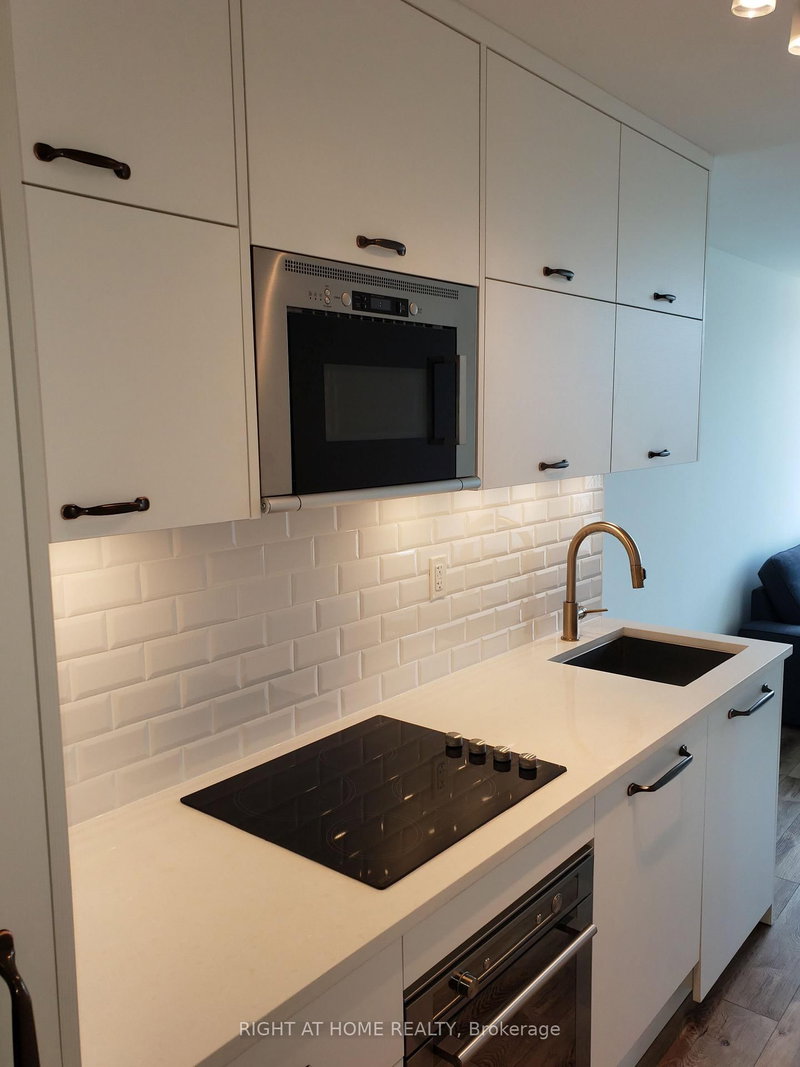 519 - 106 Dovercourt Rd, Toronto, M6J 3C3 | Image 3