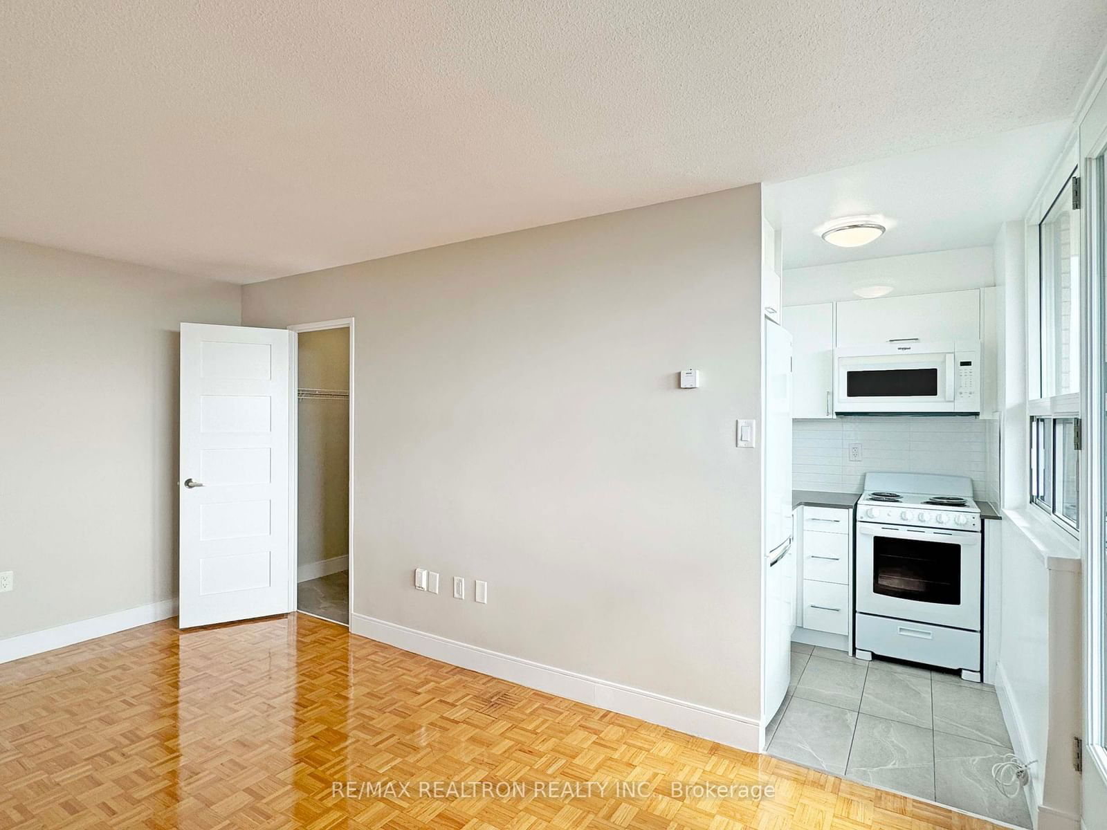 Condo for lease at 1201-1500 Bathurst Street, Toronto, Humewood-Cedarvale, M5P 3L3 - MLS: C11987309