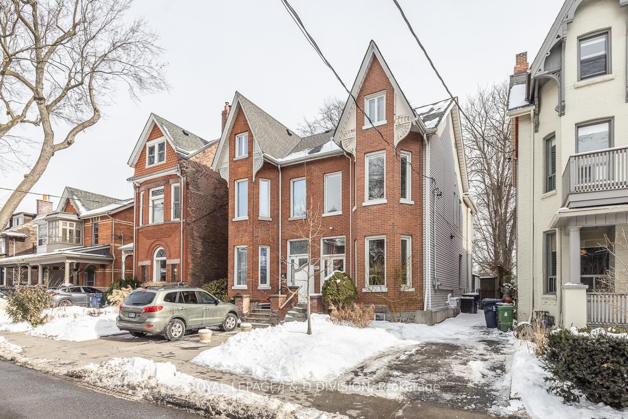 Semi-Detached House sold at 187 Crawford Street, Toronto, Trinity-Bellwoods, M6J 2V5 - MLS: C11987310