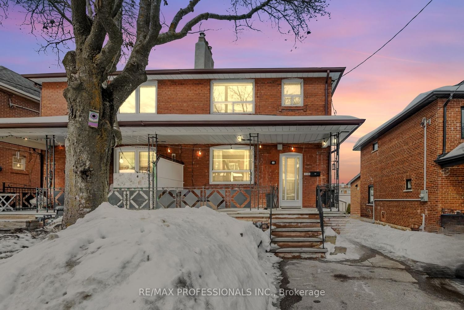 Semi-Detached House for sale at 118 Holland Park Avenue, Toronto, Oakwood Village, M6E 1L6 - MLS: C11987349