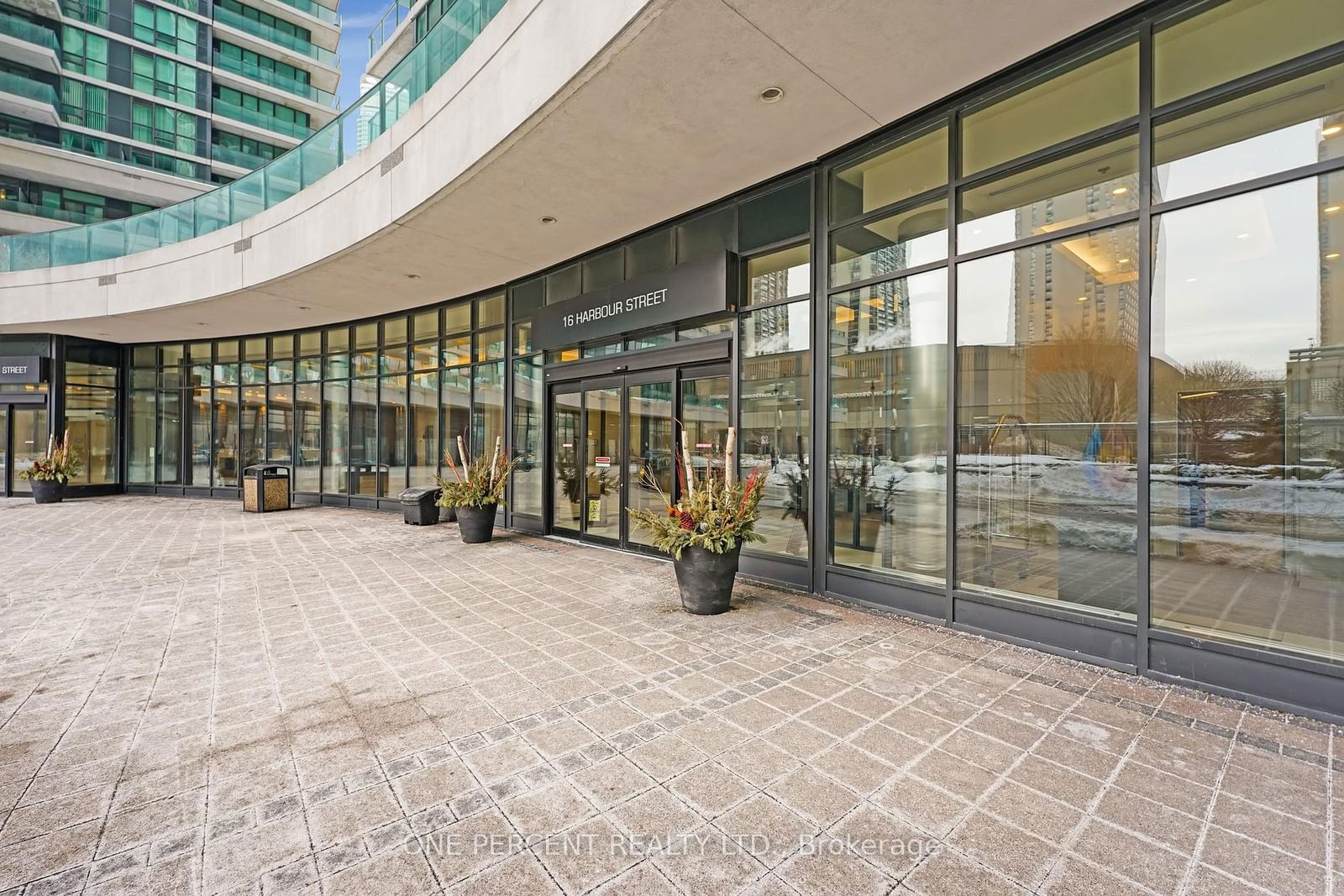 Condo for sale at 4010-16 Harbour Street, Toronto, Waterfront Communities C1, M5J 2Z7 - MLS: C11987538