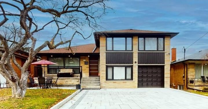 Detached House for sale at 134 Hove Street, Toronto, Bathurst Manor, M3H 4Z7 - MLS: C11988146