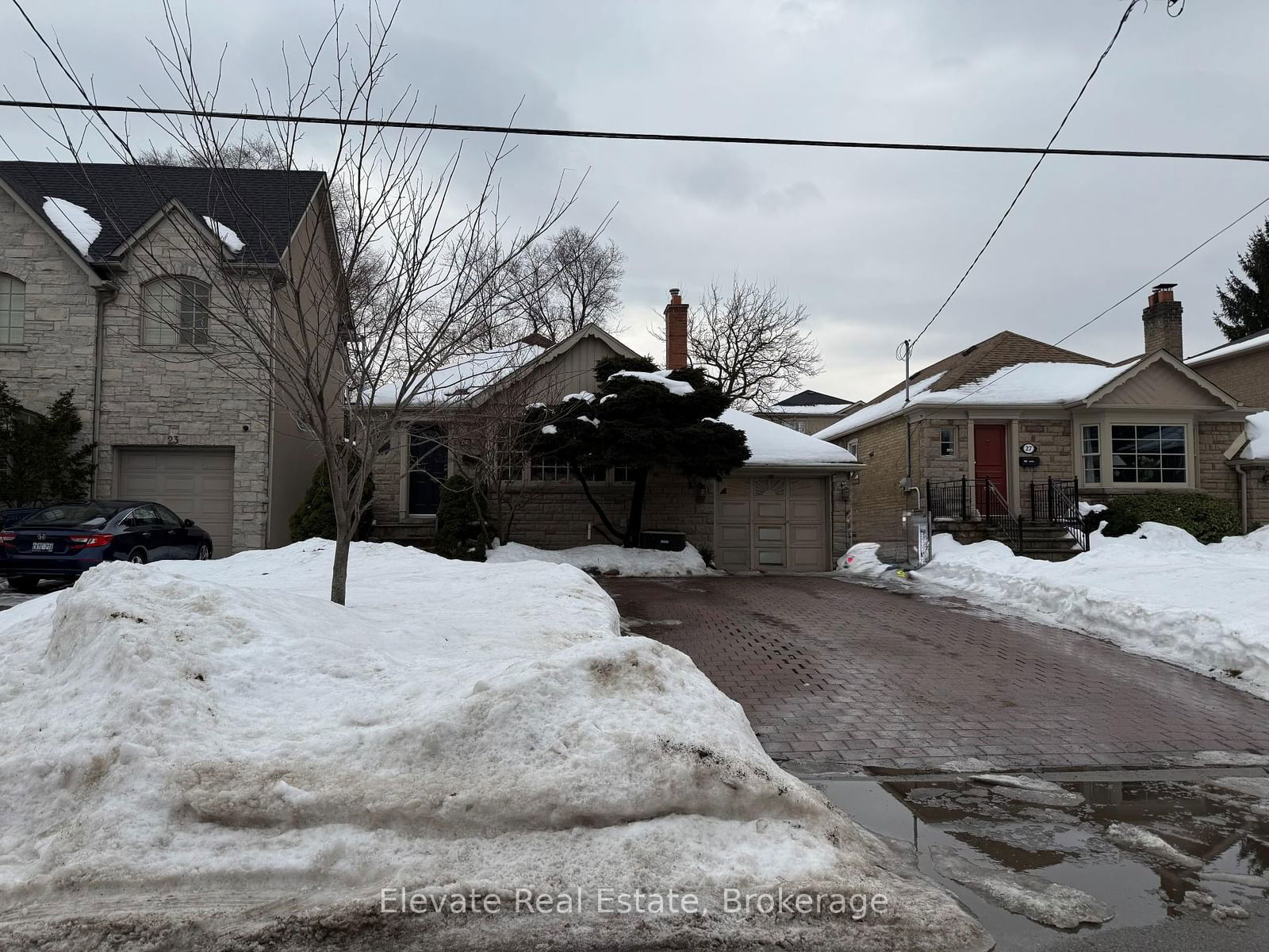 Detached House for sale at 25 Burncrest Drive, Toronto, Bedford Park-Nortown, M5M 2Z2 - MLS: C11988761