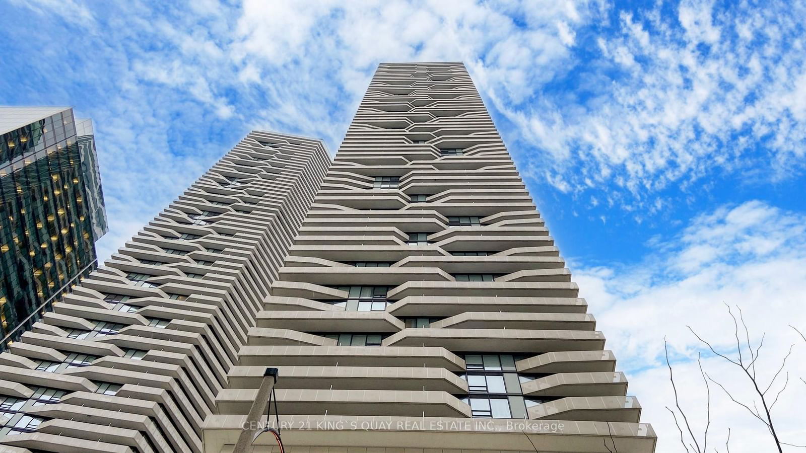 Condo for sale at 4204-88 Harbour Street, Toronto, Waterfront Communities C1, M5J 1B7 - MLS: C11988841