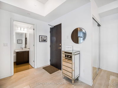 Unit 715 — 50 Bruyeres Mews Rd, Toronto - Waterfront Communities C1 image-0-4