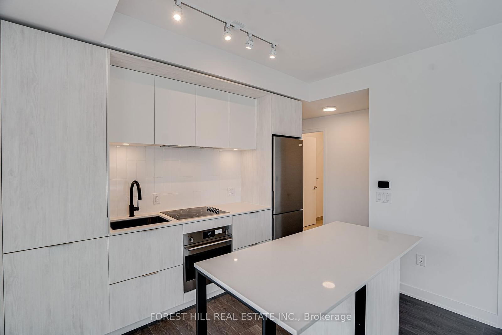 Condo for lease at 519-35 Tubman Avenue, Toronto, Regent Park, M5A 0M8 - MLS: C11989058