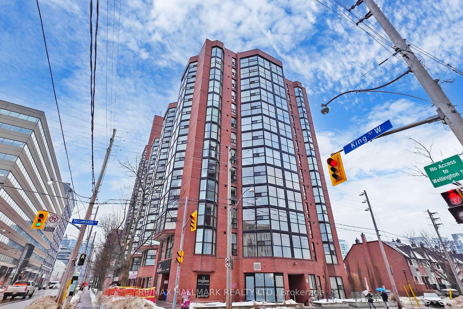 Condo for lease at 311-725 King Street, Toronto, Niagara, M5V 2W9 - MLS: C11989272