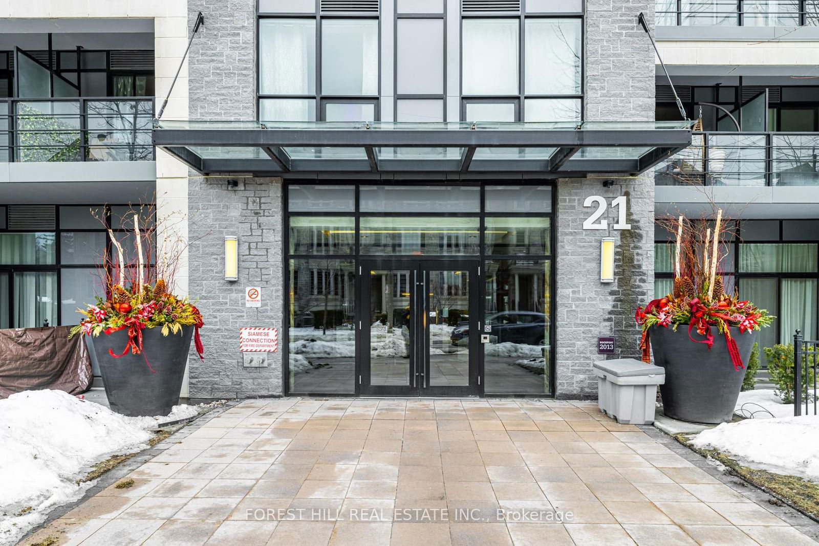 Condo for sale at 302-21 Clairtrell Road, Toronto, Willowdale East, M2N 0G8 - MLS: C11989277