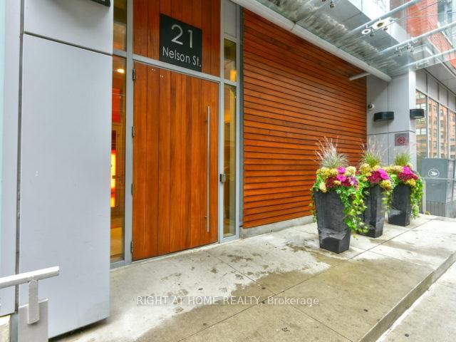 Condo for sale at LPH02-21 Nelson Street, Toronto, Waterfront Communities C1, M5V 1T8 - MLS: C11989302