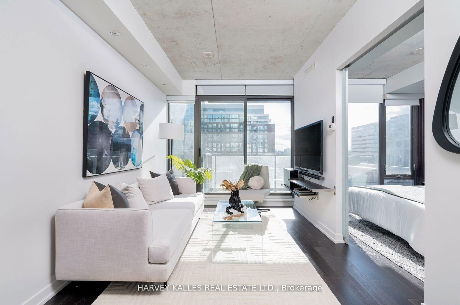 Condo for sale at 827-461 Adelaide Street, Toronto, Waterfront Communities C1, M5V 0L6 - MLS: C11989352