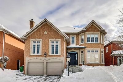 34 Bowring Walk, Toronto - Clanton Park image-0-1