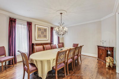 34 Bowring Walk, Toronto - Clanton Park image-0-4