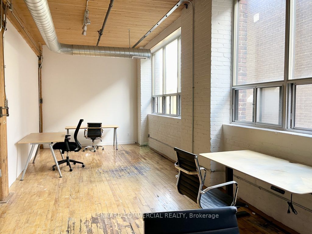 Office for lease at 110-192 Spadina Avenue, Toronto, Kensington-Chinatown, M5T 2G7 - MLS: C11989671