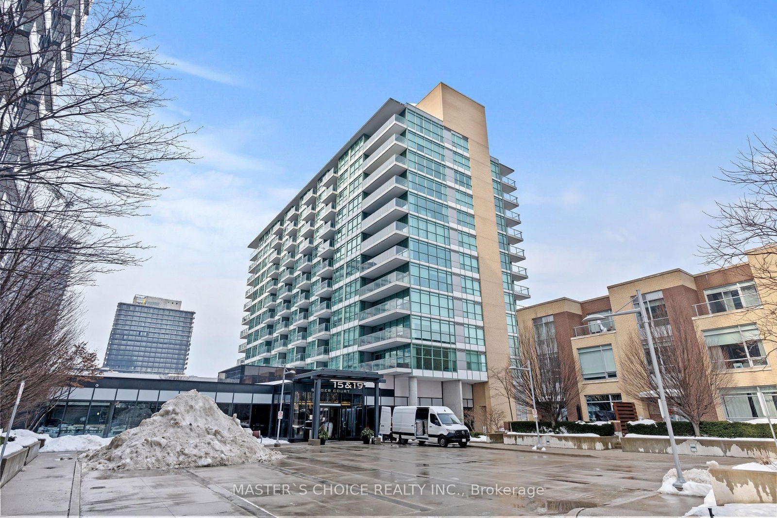 Condo sold at 912-15 Singer Court, Toronto, Bayview Village, M2K 0B1 - MLS: C11989836