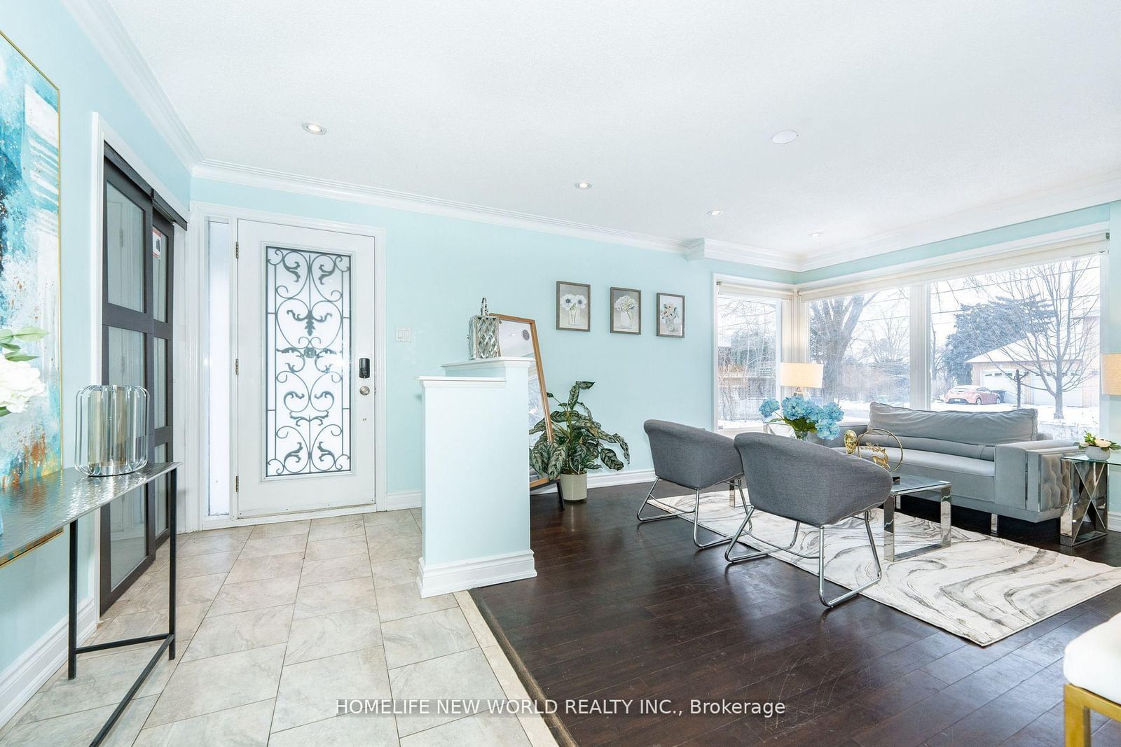 Listing Image 3