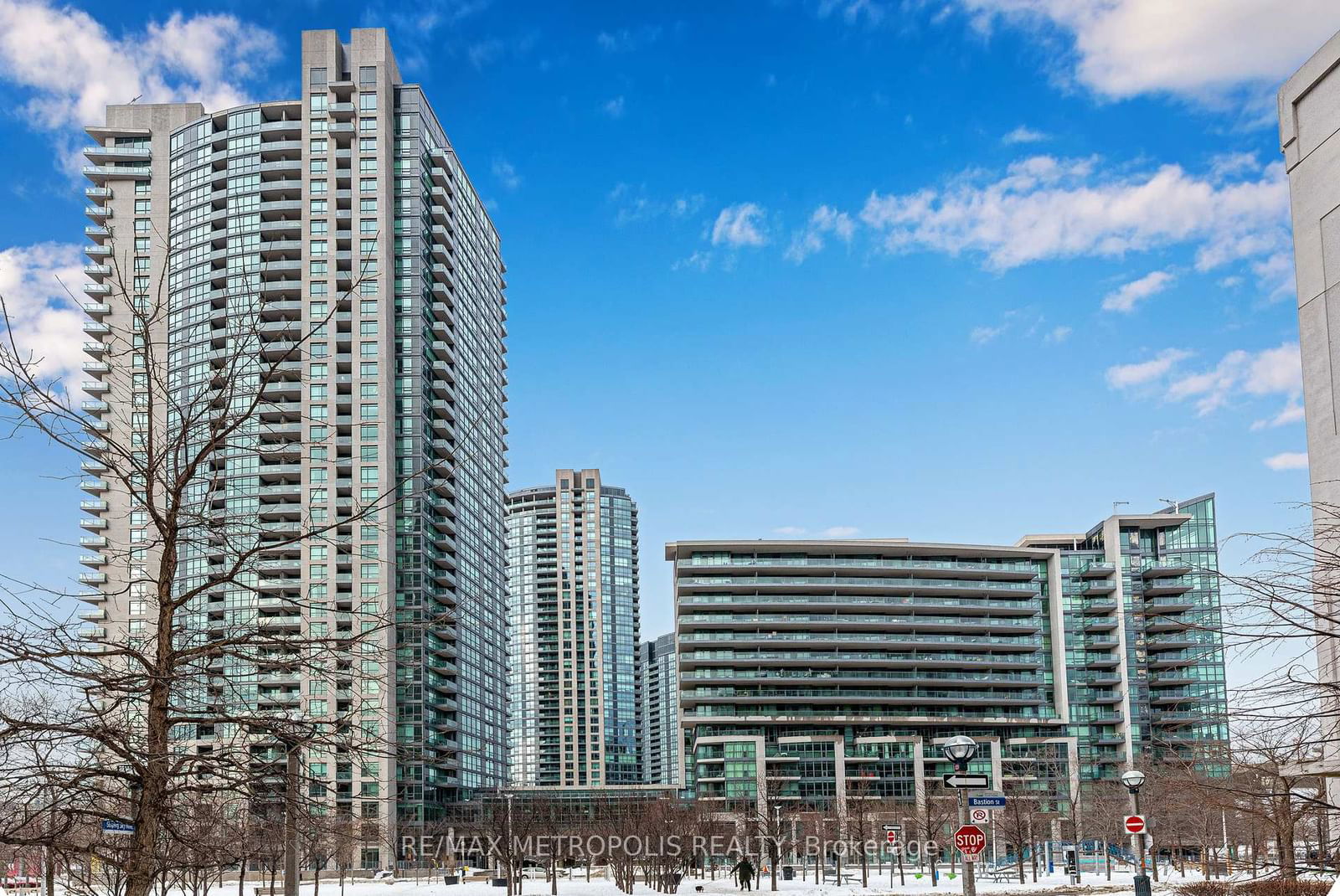 Condo for sale at 678-209 Fort York Boulevard, Toronto, Niagara, M5V 4A1 - MLS: C11990282