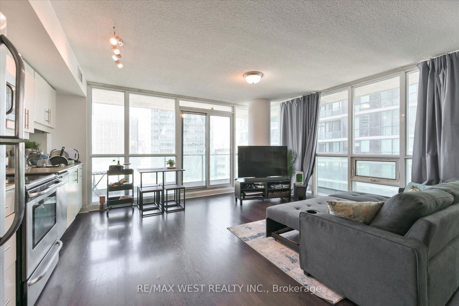 Condo for sale at 1504-33 Bay Street, Toronto, Waterfront Communities C1, M5J 2Z3 - MLS: C11990337