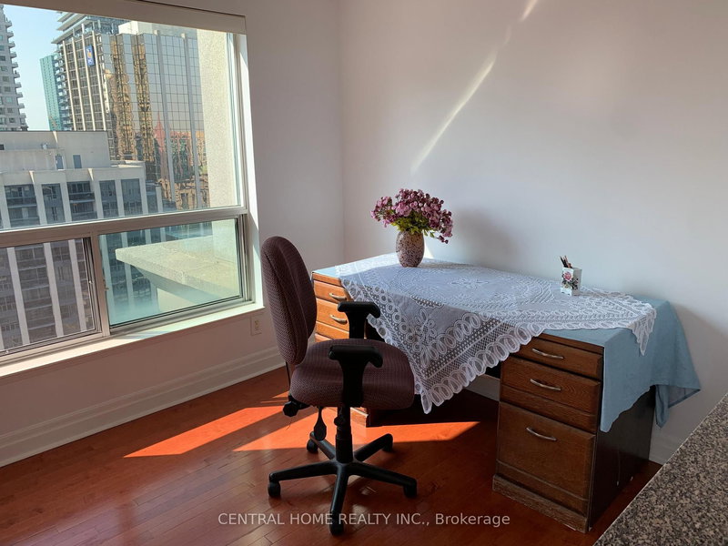 2203 - 21 Hillcrest Ave, Toronto, M2N 7K2 | Image 3