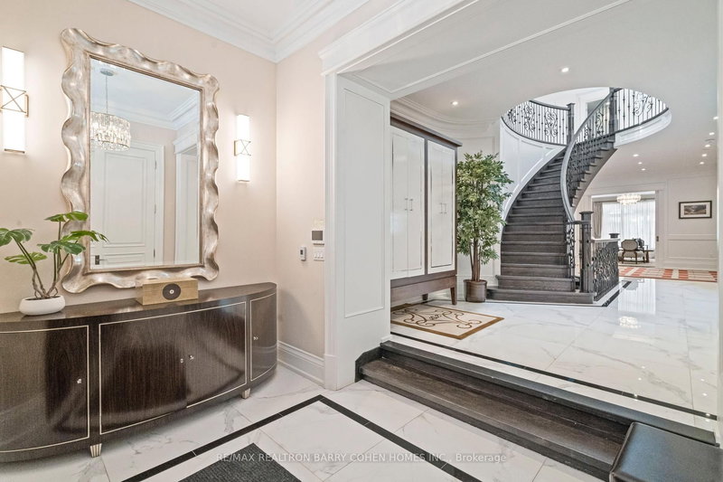 32 Truman Rd, Toronto, M2L 2L5 | Image 2