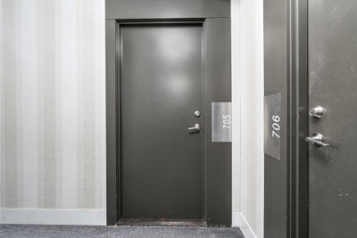 Unit 705 — 20 Bruyeres Mews — photo 4