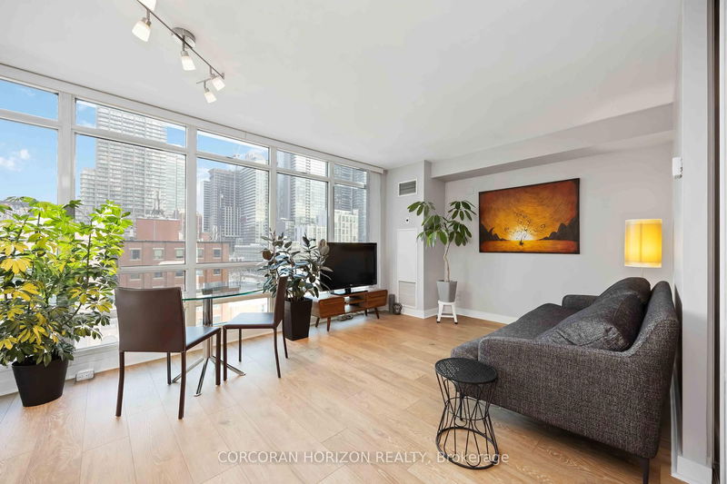 Unit 906 — 397 Front St, Toronto - Waterfront Communities C1 image-0-0