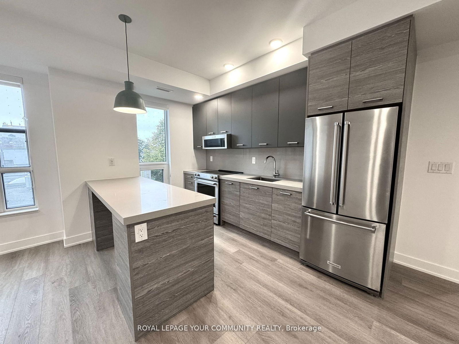 Detached House leased at 203-484 Spadina Avenue, Toronto, University, M5S 0E4 - MLS: C11991705