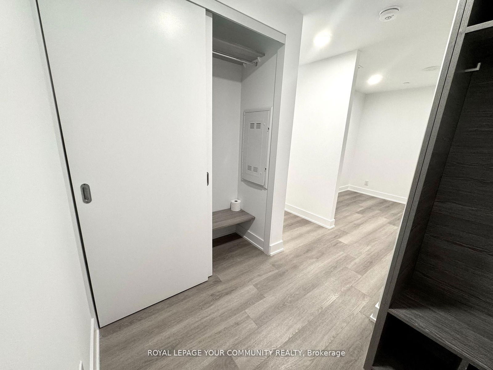 Detached House leased at 203-484 Spadina Avenue, Toronto, University, M5S 0E4 - MLS: C11991705