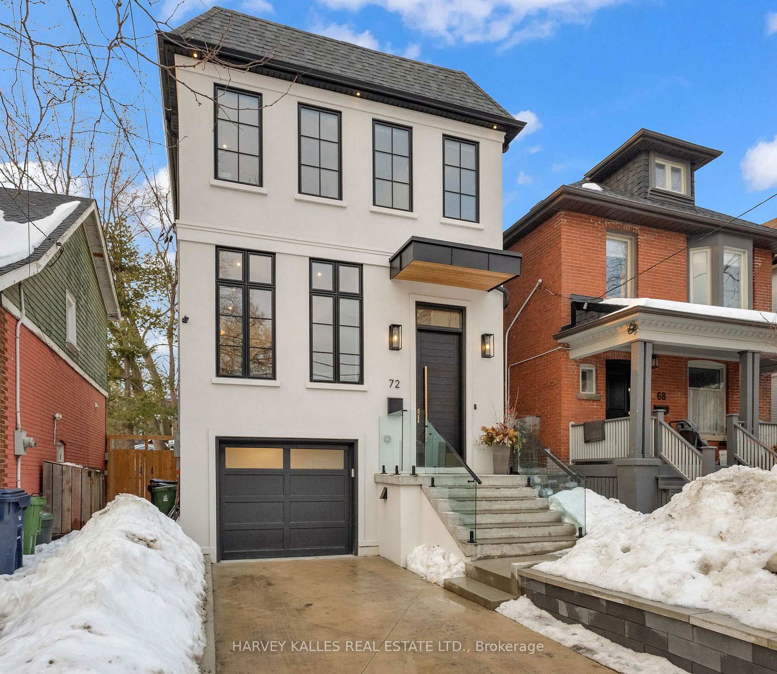 Detached House sold at 72 Castlefield Avenue, Toronto, Yonge-Eglinton, M4R 1G4 - MLS: C11991821