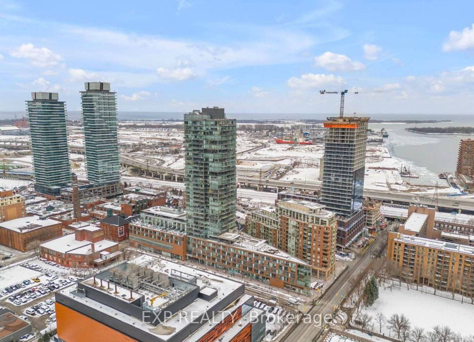 Condo for lease at 2305-33 Mill Street, Toronto, Waterfront Communities C8, M5A 3R3 - MLS: C11991973