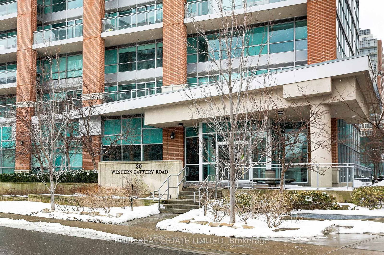 Condo for lease at 811-80 Western Battery Road, Toronto, Waterfront Communities C1, M6K 3S1 - MLS: C11992134