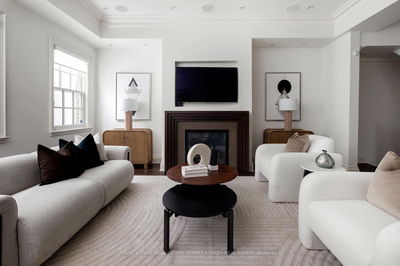 Unit Th D — 22 Birch Ave, Toronto - Yonge-St. Clair image-0-2