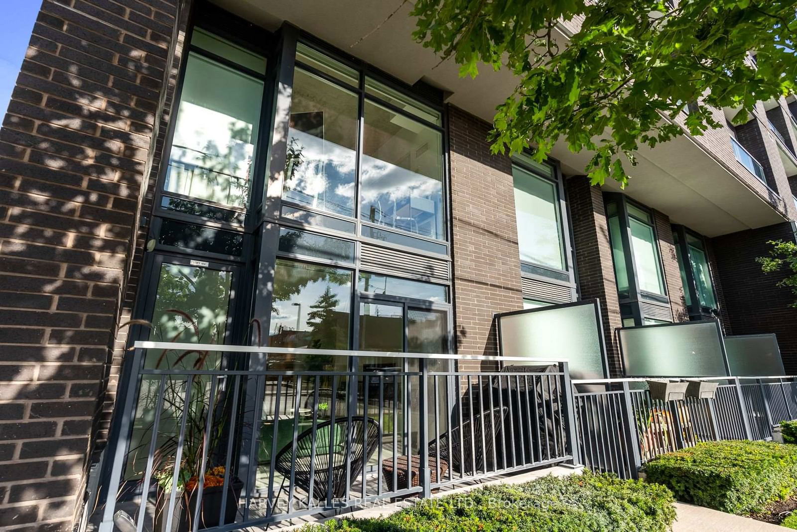 Condo for sale at 104-205 Manning Avenue, Toronto, Trinity-Bellwoods, M6J 0E2 - MLS: C11992213