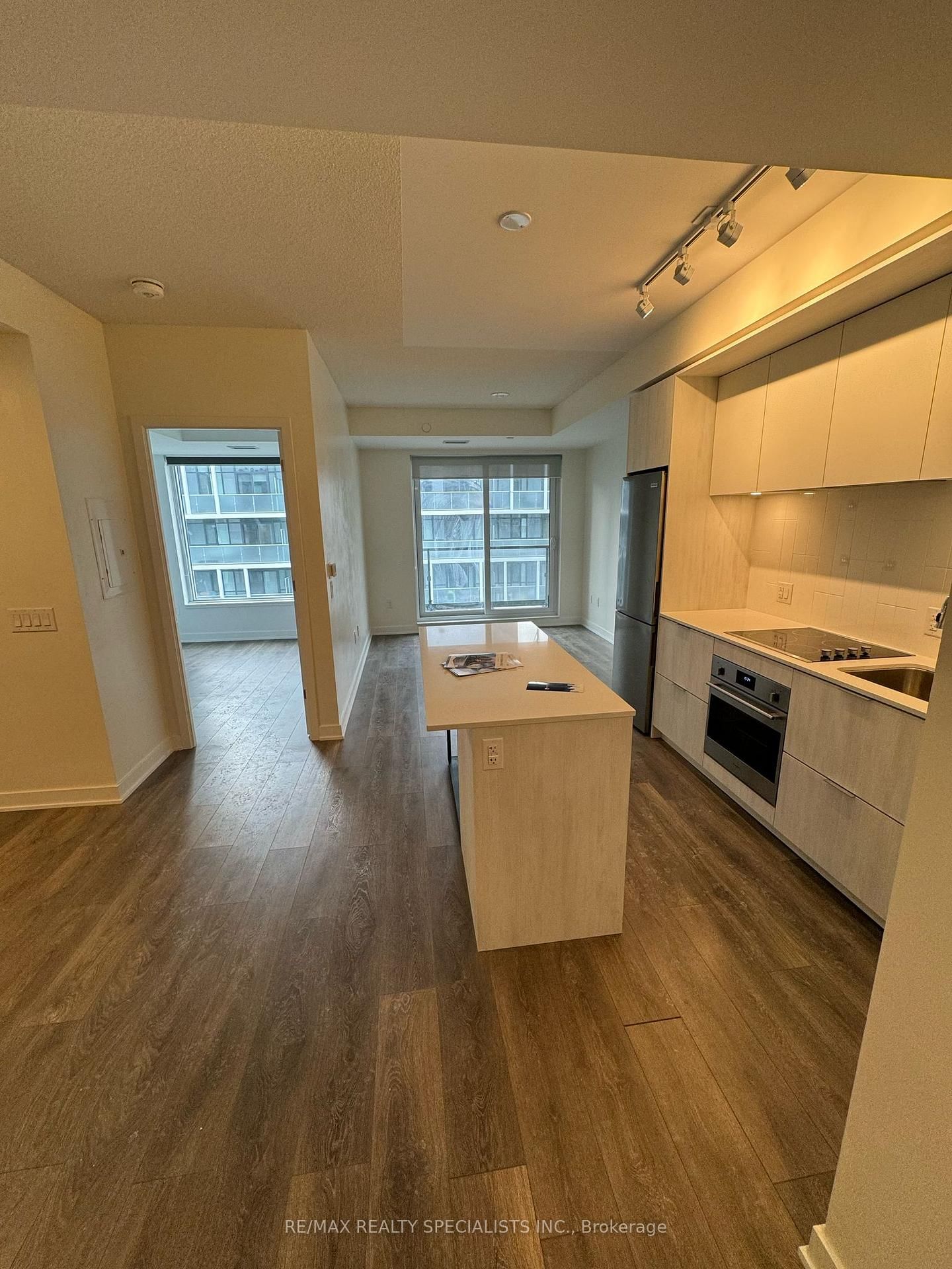 Condo for lease at 1018-35 Tubman Avenue, Toronto, Regent Park, M5A 0T1 - MLS: C11992443