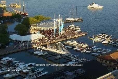 2501 - 270 Queens Quay W, Toronto, M5J 2N4 | Image 3