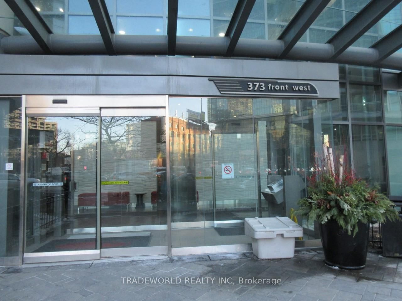 Condo for sale at 2611-373 Front Street, Toronto, Waterfront Communities C1, M5V 3R7 - MLS: C11993422