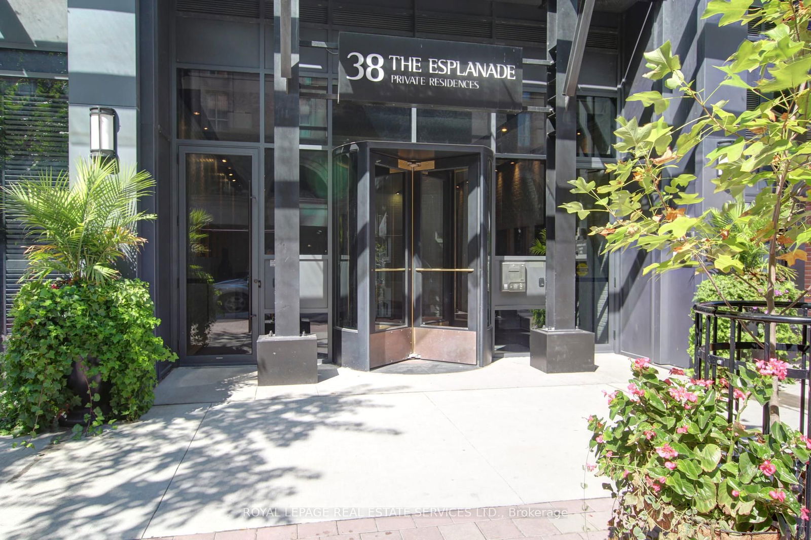 Condo for sale at 807-38 The Esplanade, Toronto, Waterfront Communities C8, M5E 1A5 - MLS: C11993543