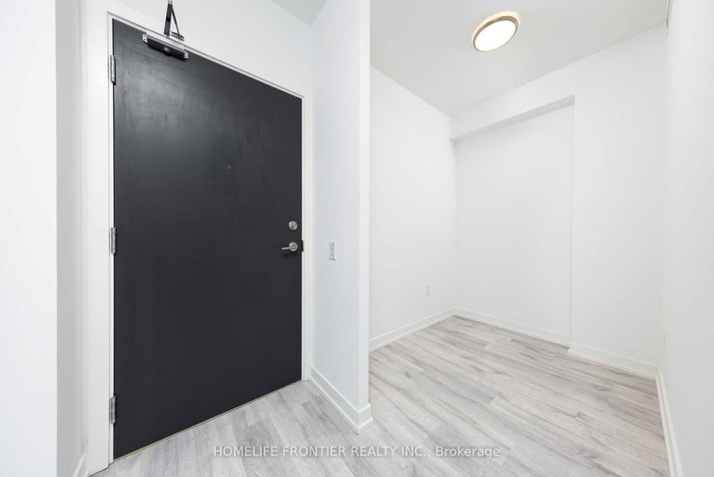 417 - 8 Olympic Garden Dr, Toronto, M2M 0B9 | Image 2